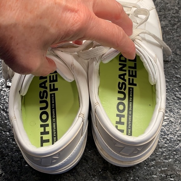 Thousand Fell mens sneaker 9 1/2 - Picture 8 of 8